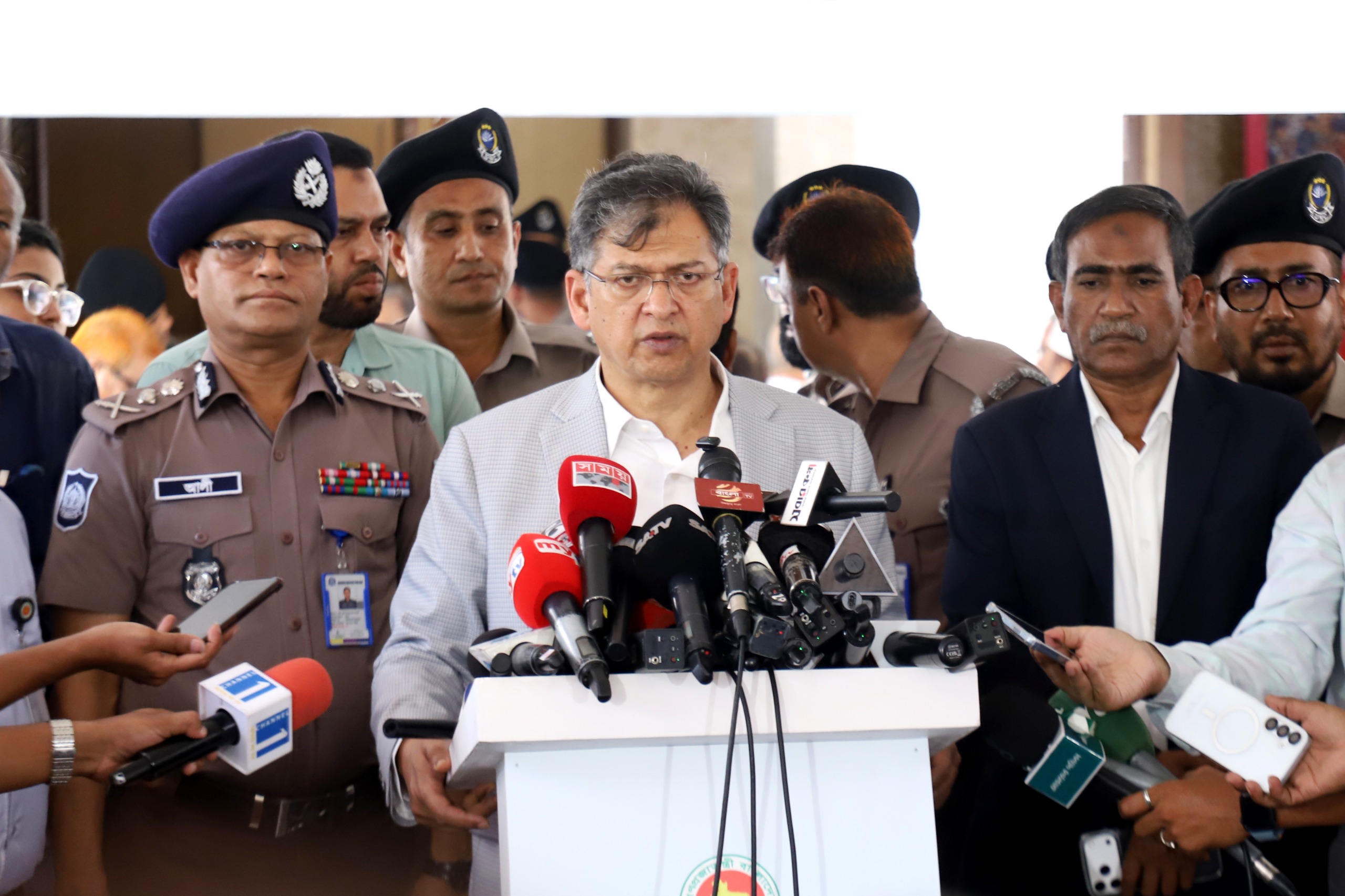 দেশের সীমান্তে একজনকেও অবৈধভাবে পুশ-ইন হতে দেওয়া হয়নি- স্বরাষ্ট্রমন্ত্রী